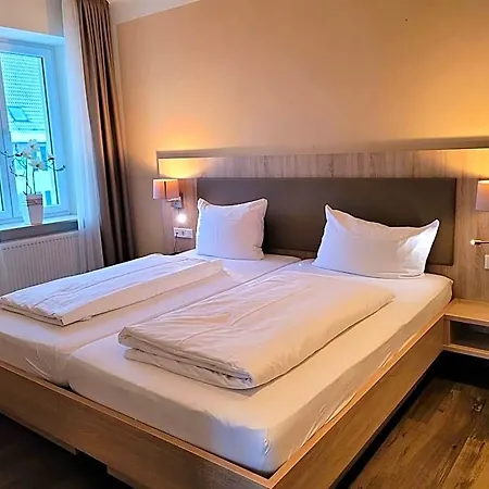 Roessle Hotel Blumberg